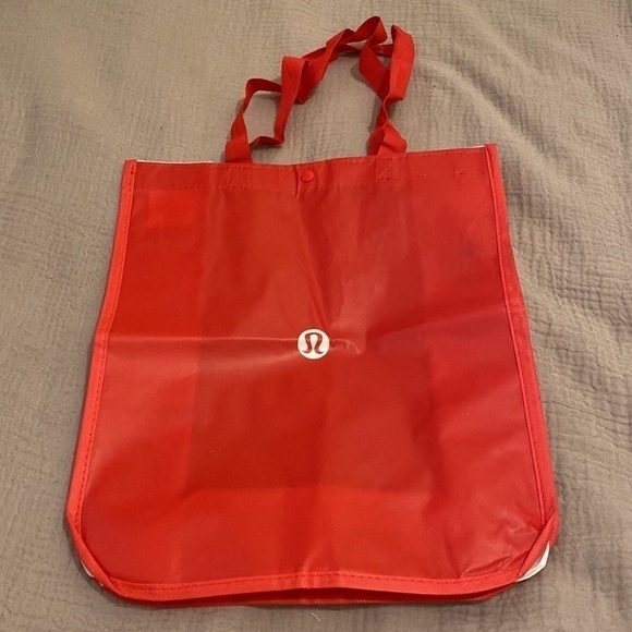 Lululemon athletica/ Sephora/ Athleta / Toyota . Set 4 reusable bag . New& used - Picture 2 of 11
